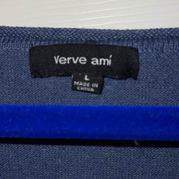 Blue sweater - Picture 4 of 4